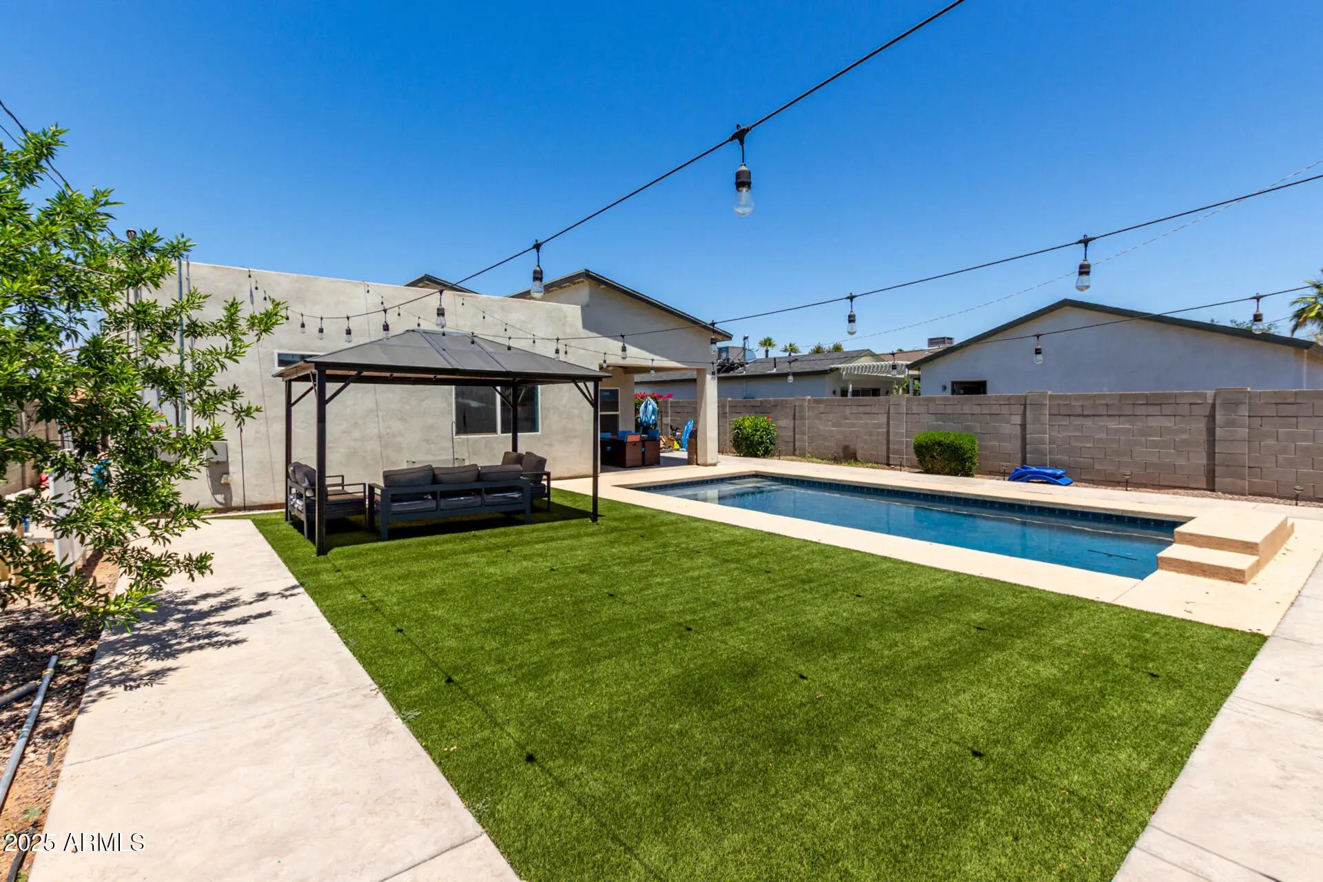 Photo of Listing #6935352