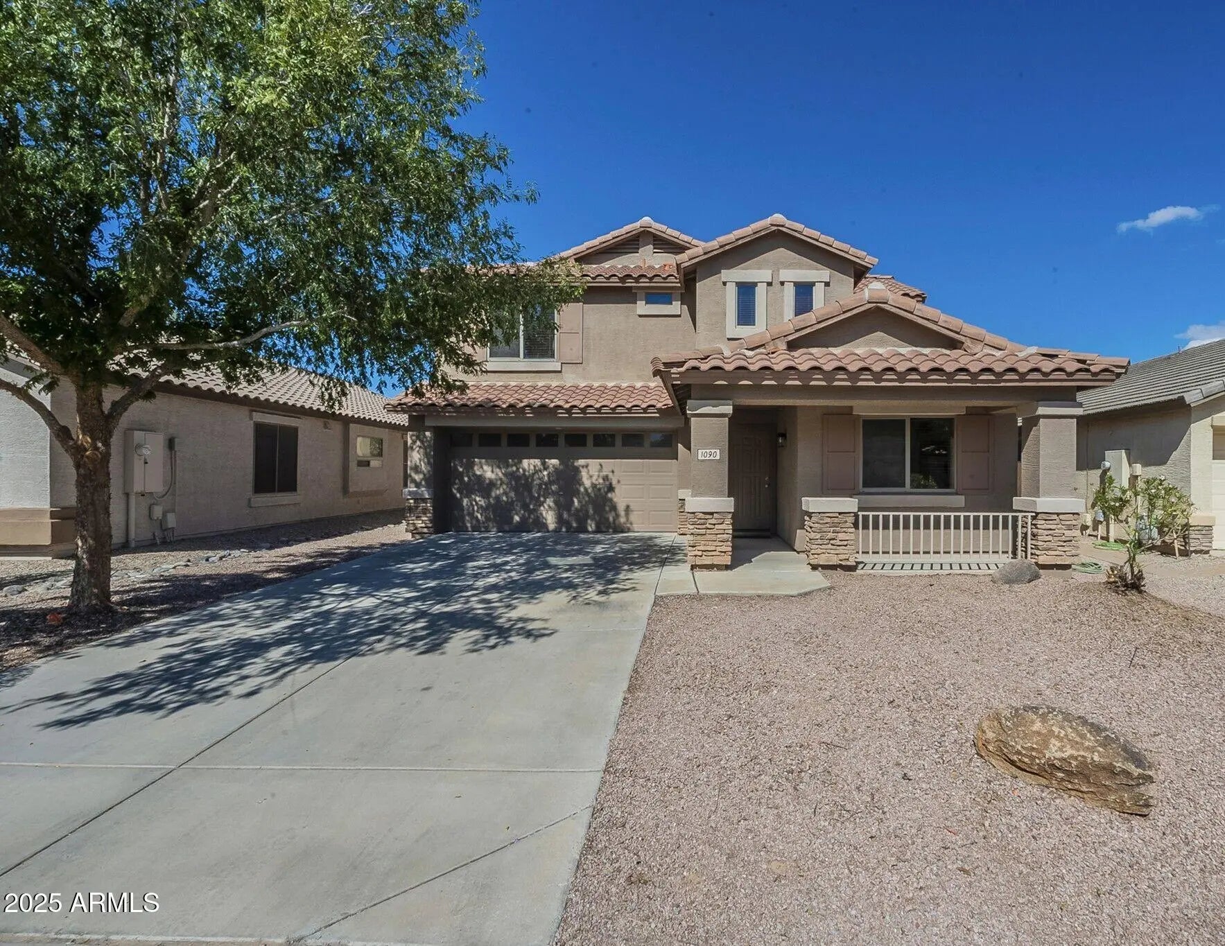 Photo of Listing #6935076