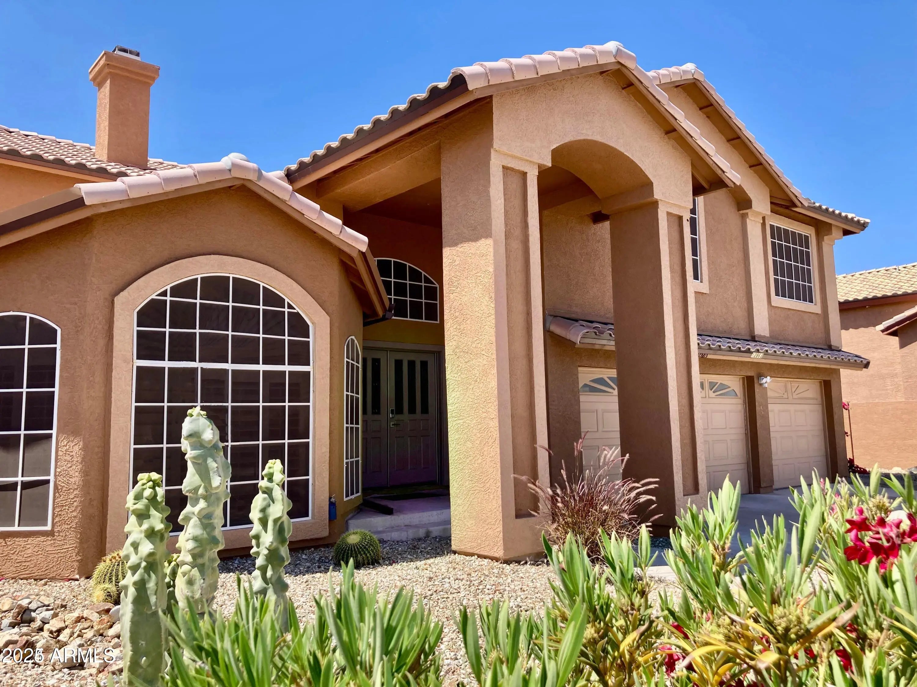 Photo of Listing #6935192