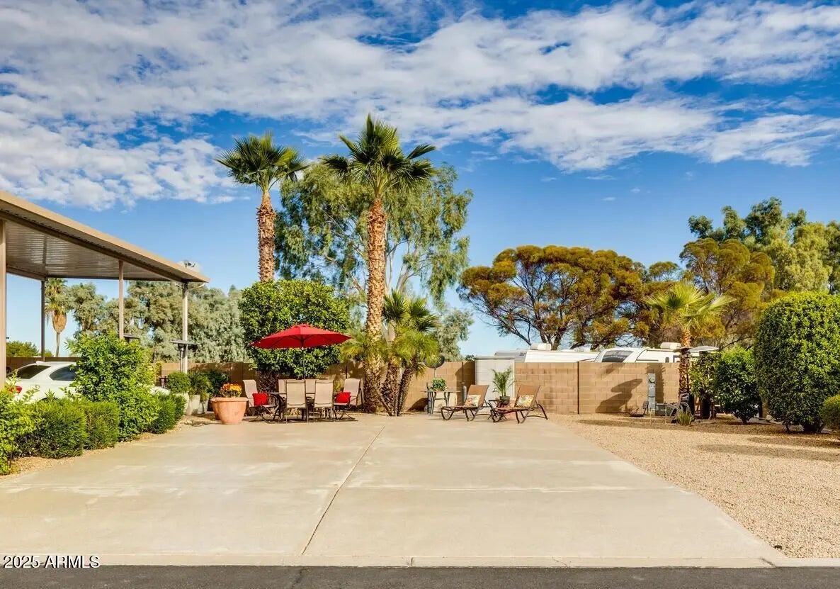 Photo of Listing #6935252