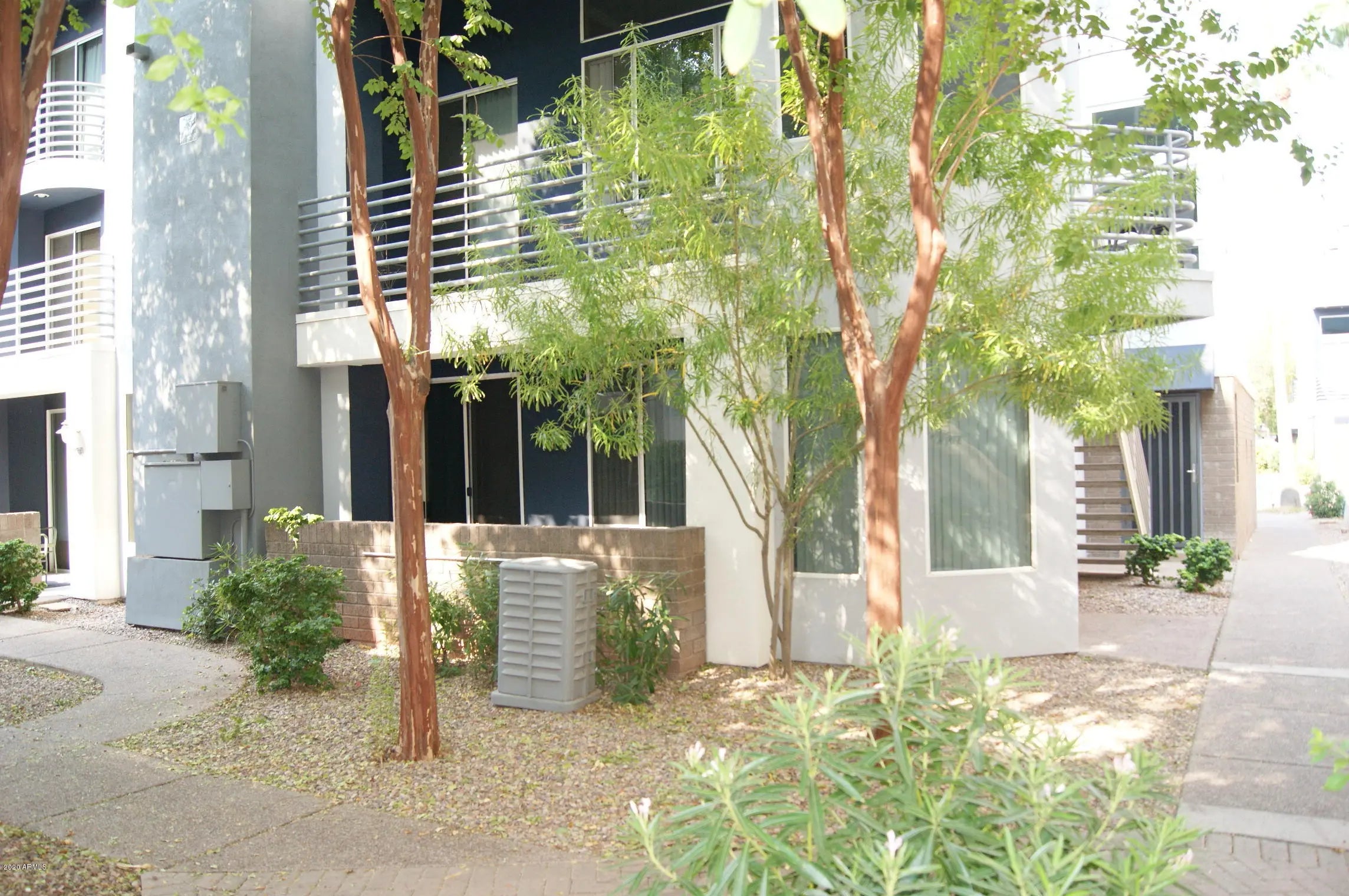 Photo of Listing #6935147