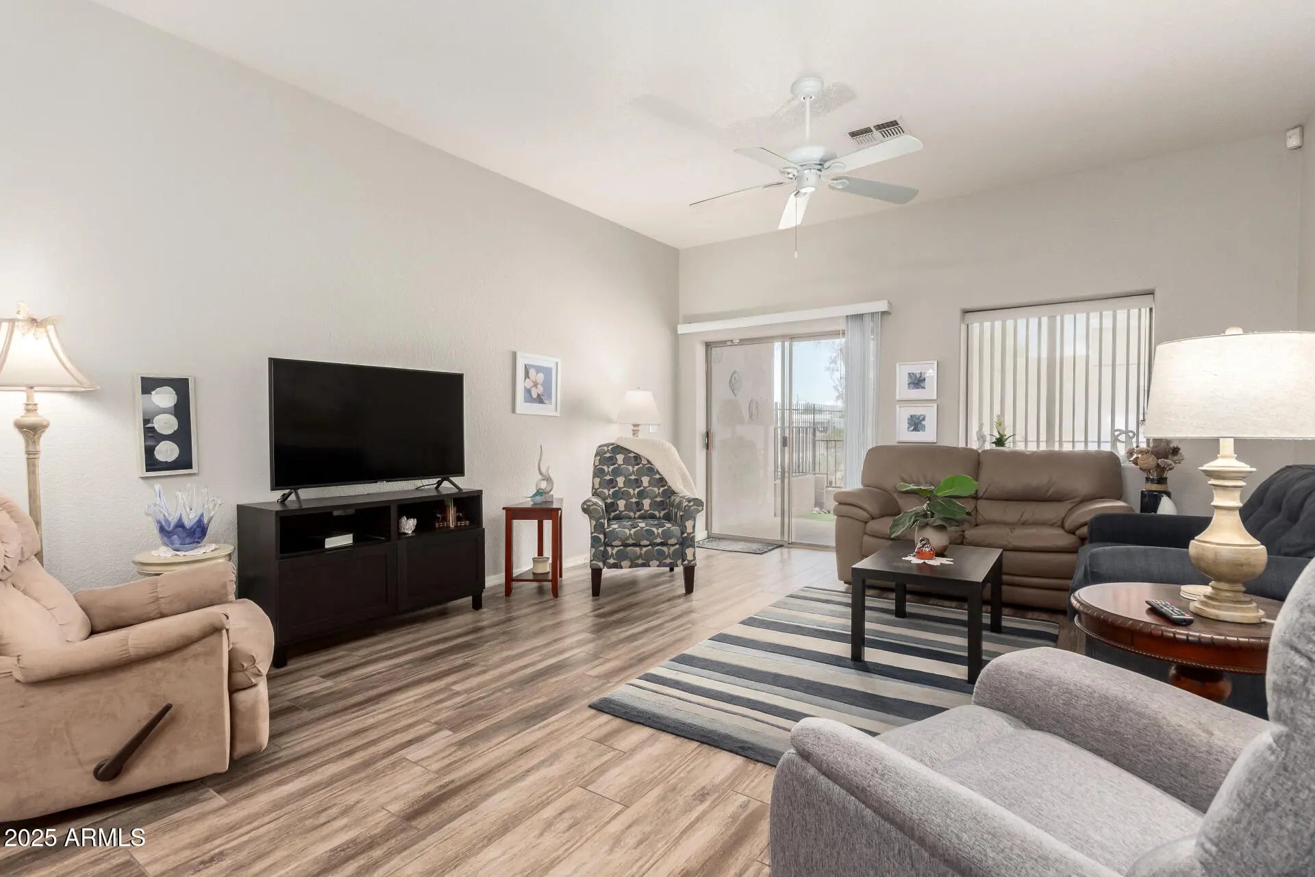 Photo of Listing #6935171