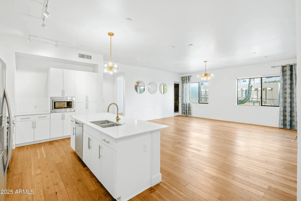 3131 N Central Avenue (unit 3009), Phoenix