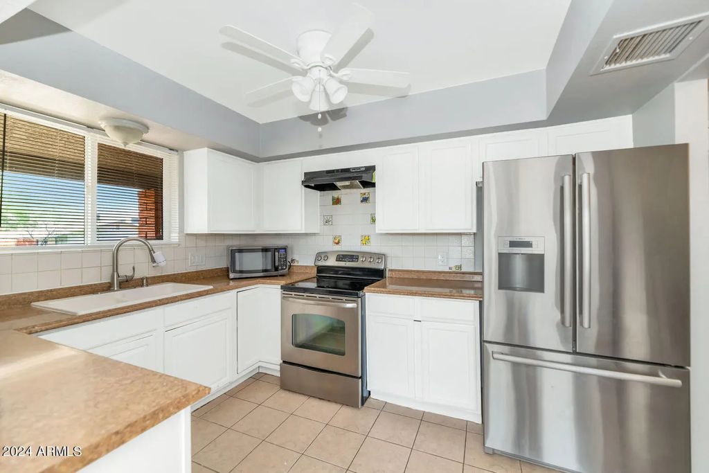316 E Vogel Avenue, Phoenix