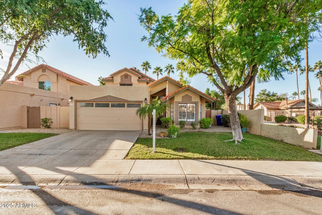 1231 W Sandman Drive, Gilbert