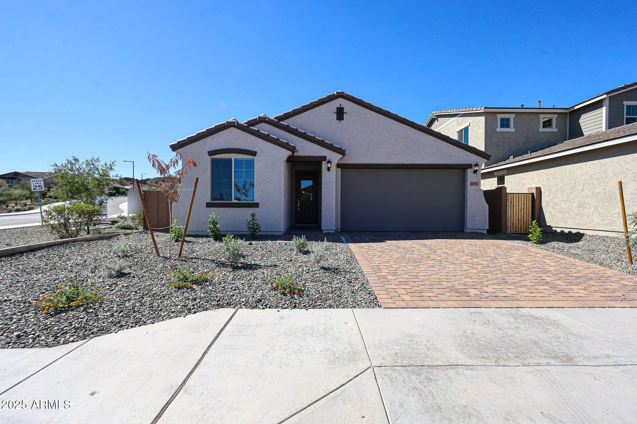 Photo of Listing #6935195