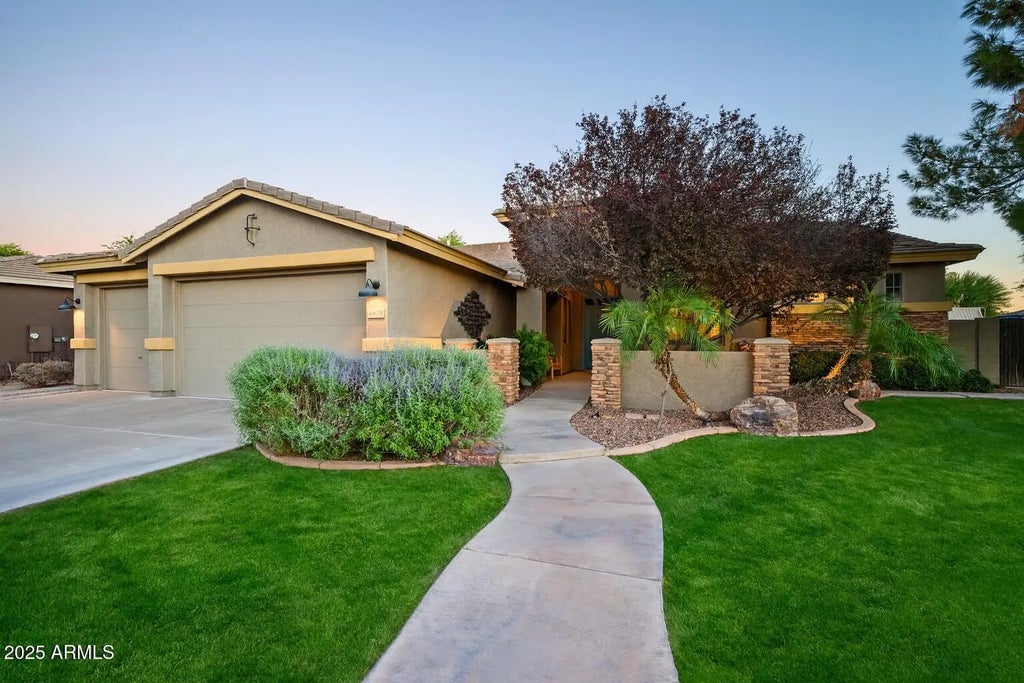 4879 S Fresno Street, Chandler