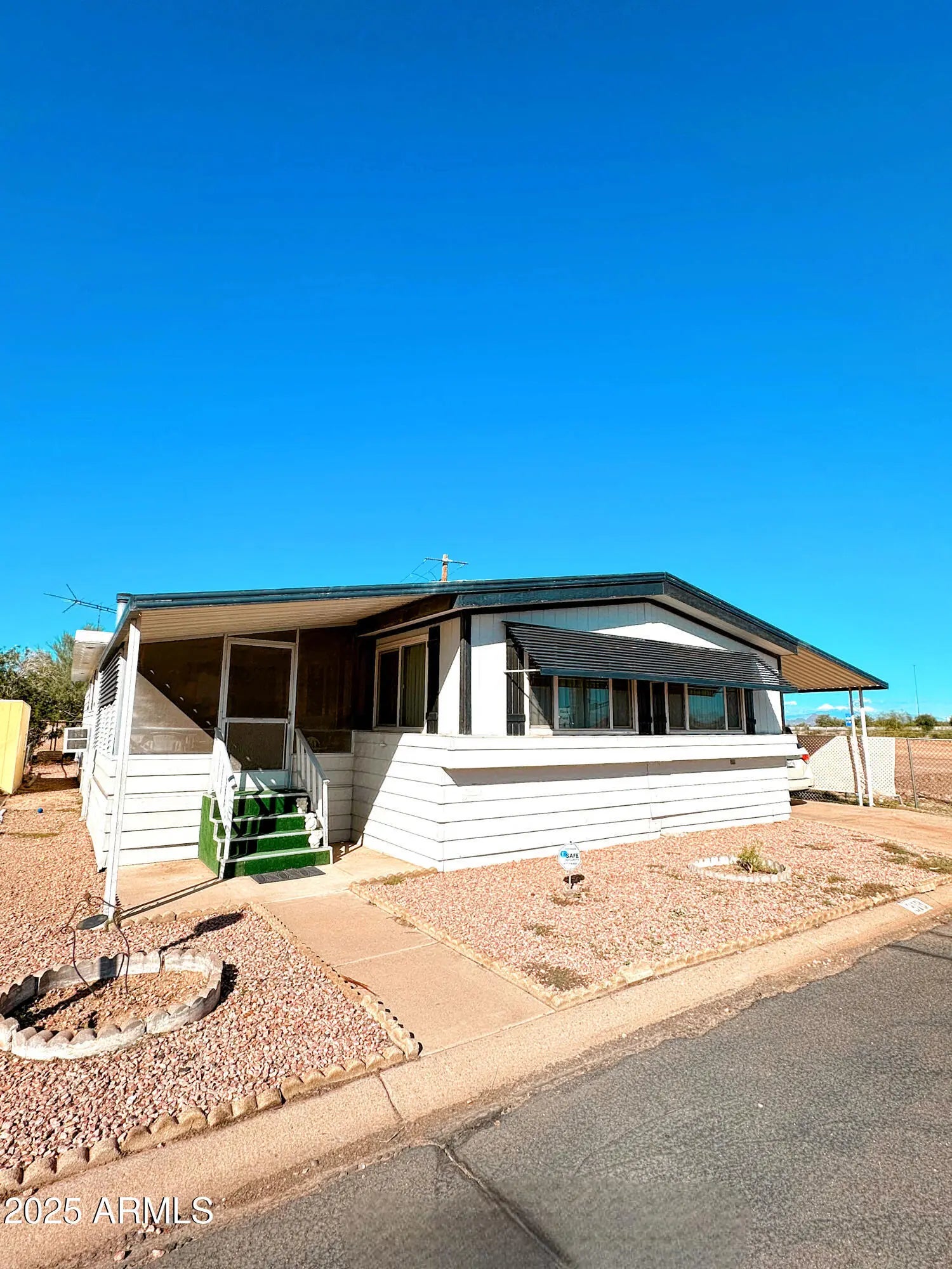 Photo of Listing #6935704