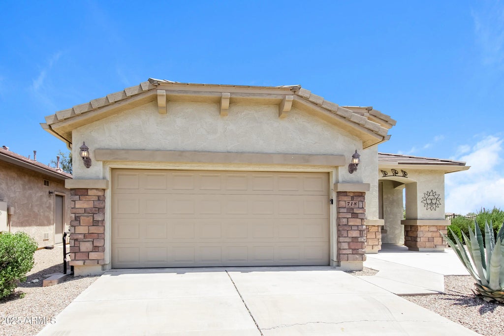 718 W Twin Peaks Parkway, San Tan Valley