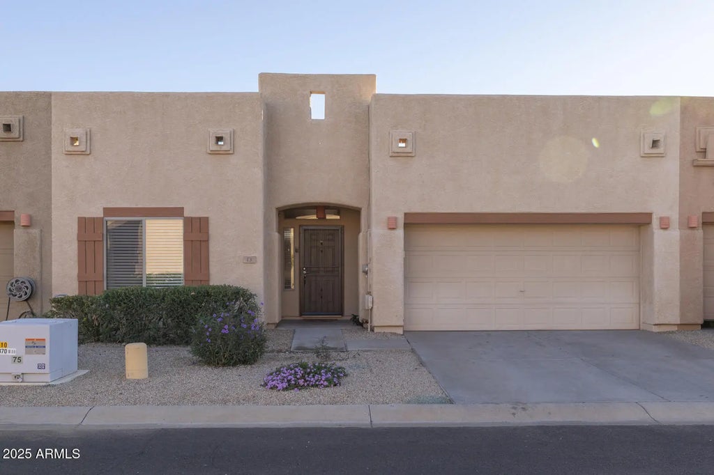 1650 S Crismon Road (unit 13), Mesa