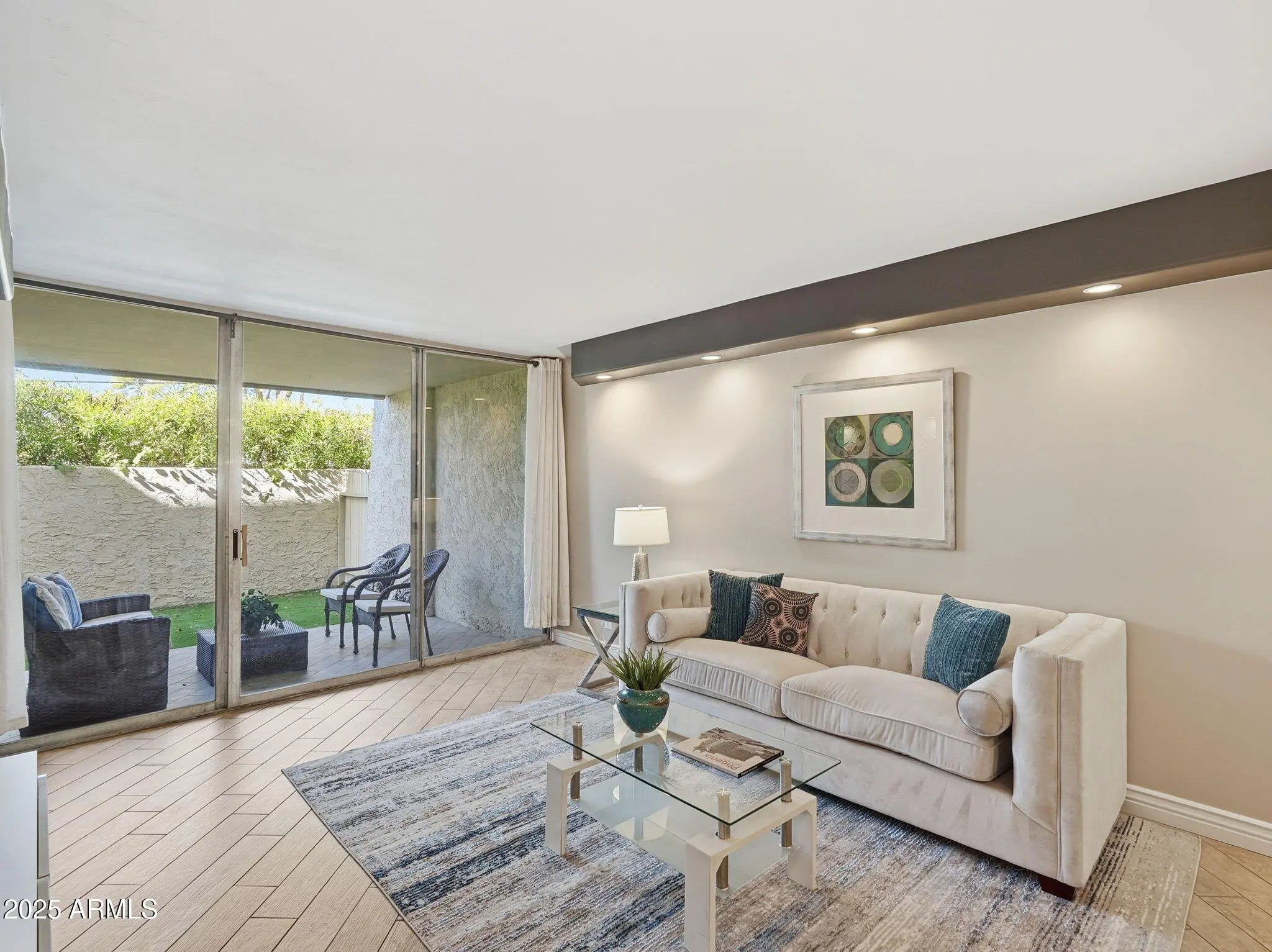 Photo of Listing #6940428