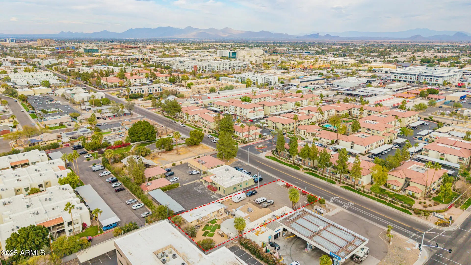 Photo of Listing #6935822