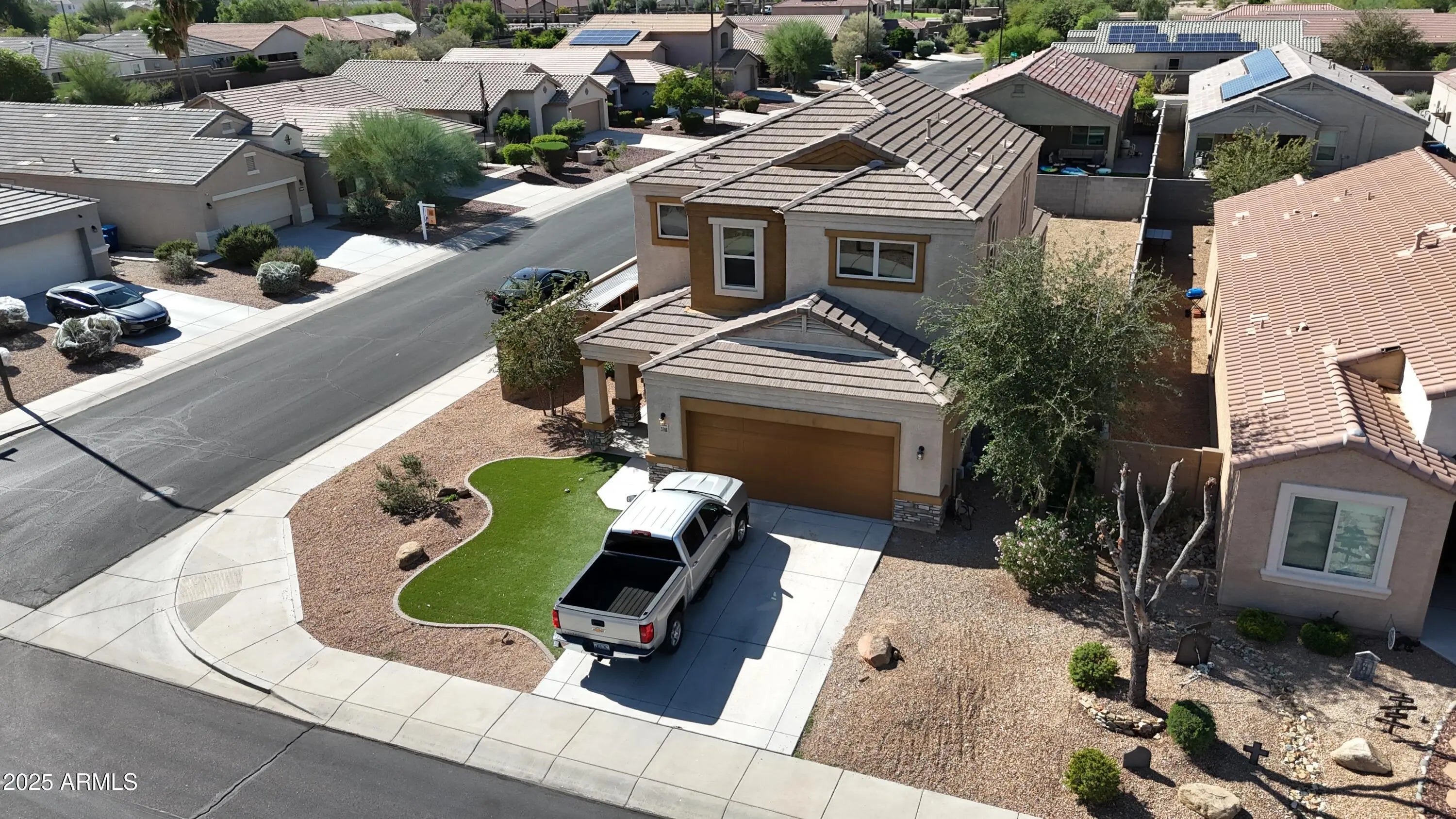 Photo of Listing #6938294