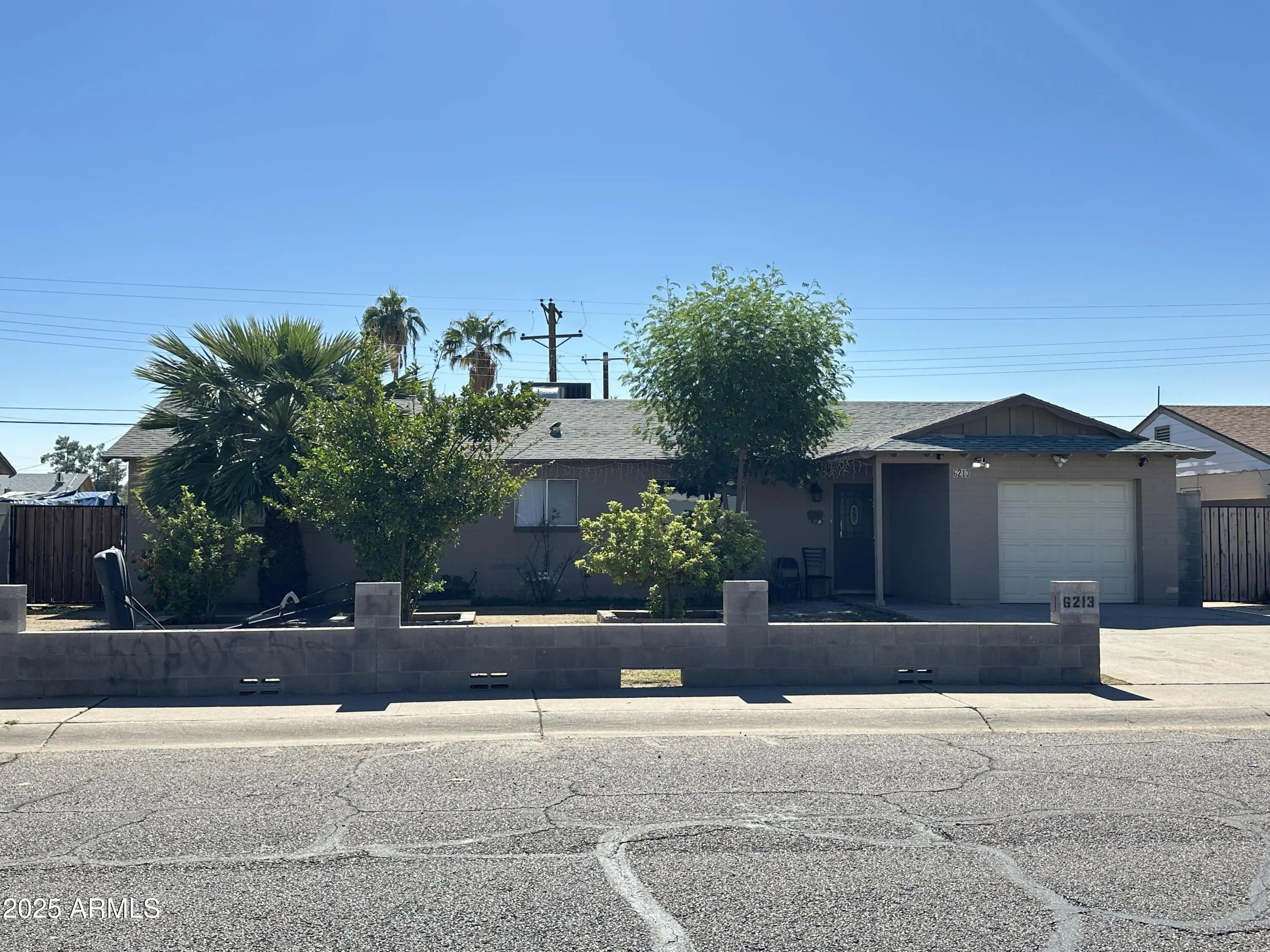 Photo of Listing #6936810