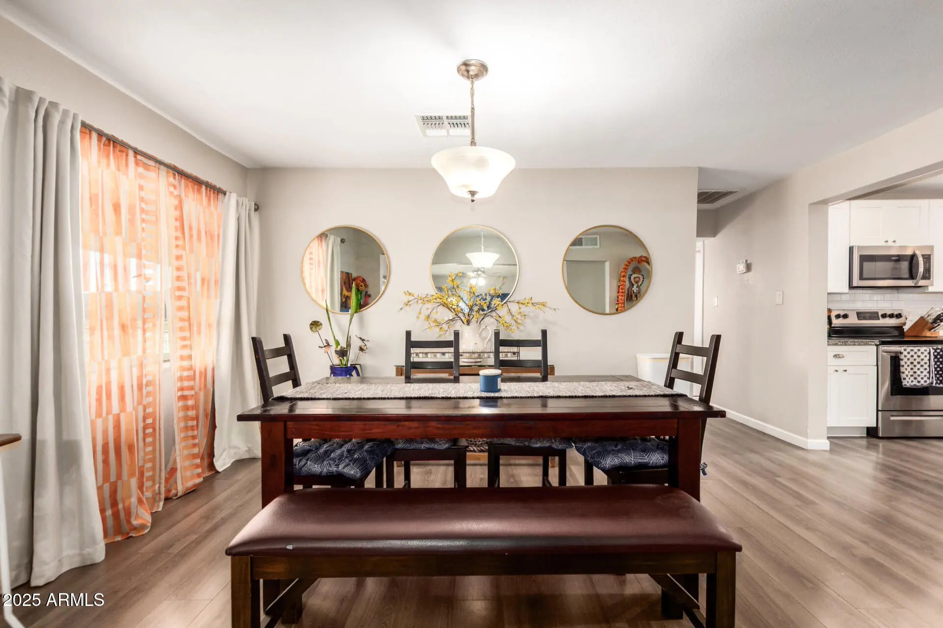 Photo of Listing #6935593