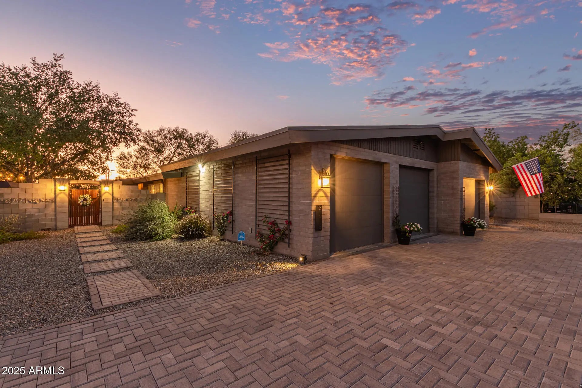 Photo of Listing #6936335