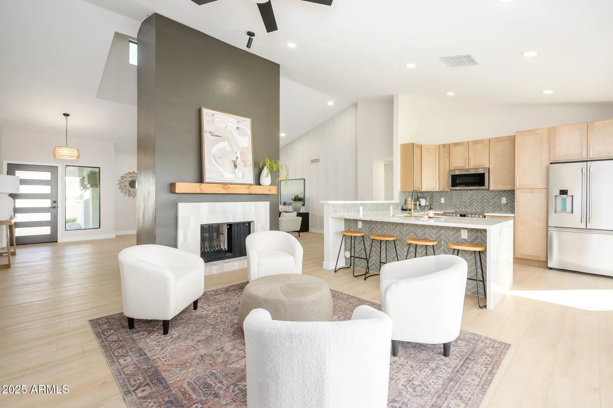 Photo of Listing #6935665