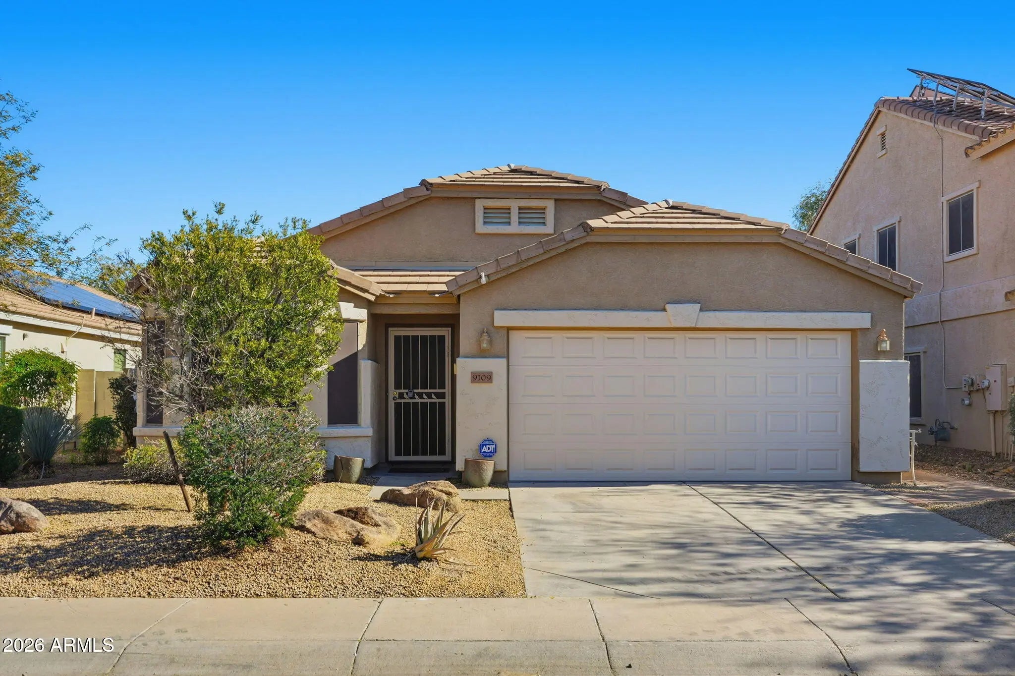 Photo of Listing #6936370