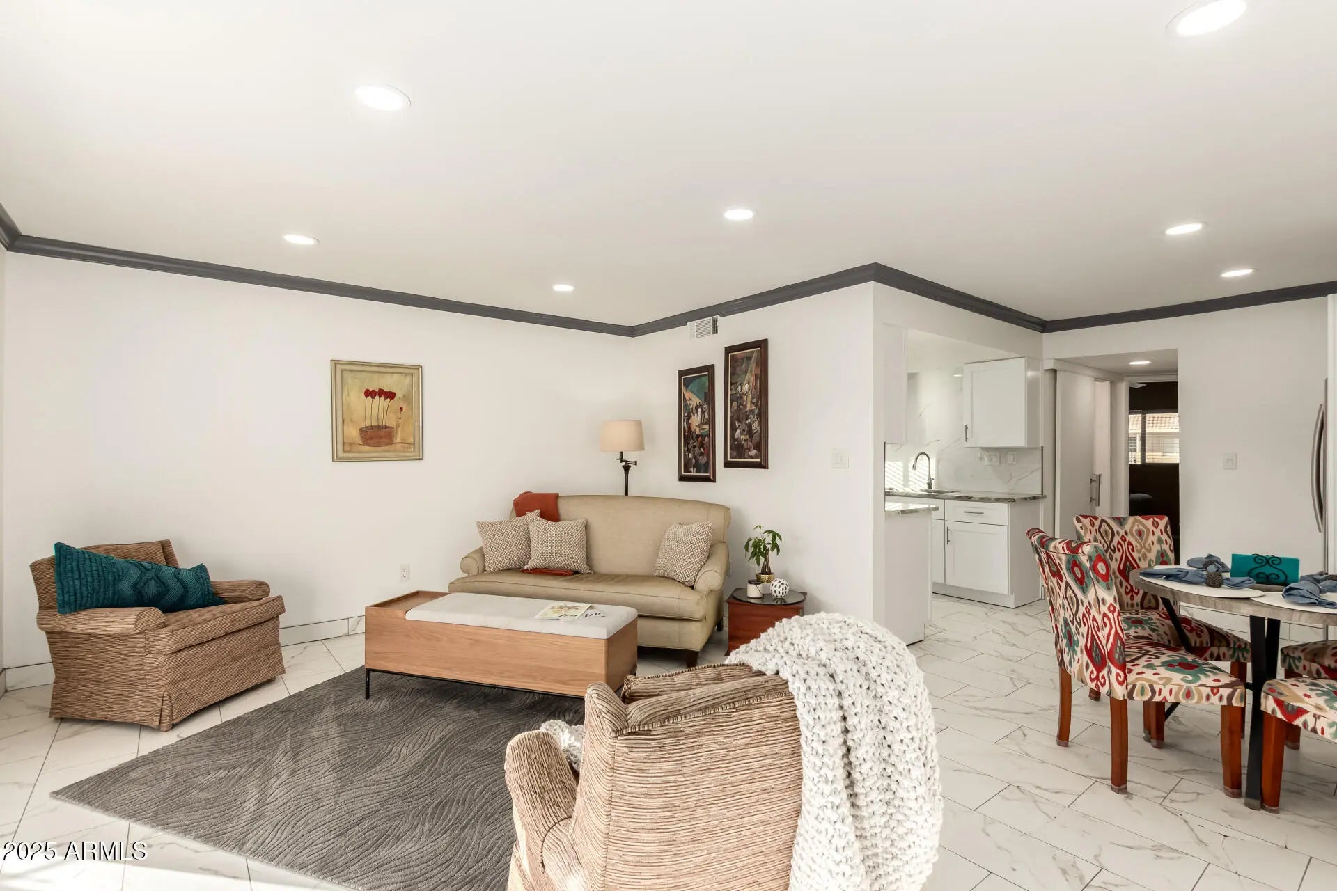 Photo of Listing #6935799