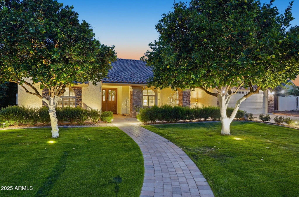 2217 N Hunt Circle, Mesa