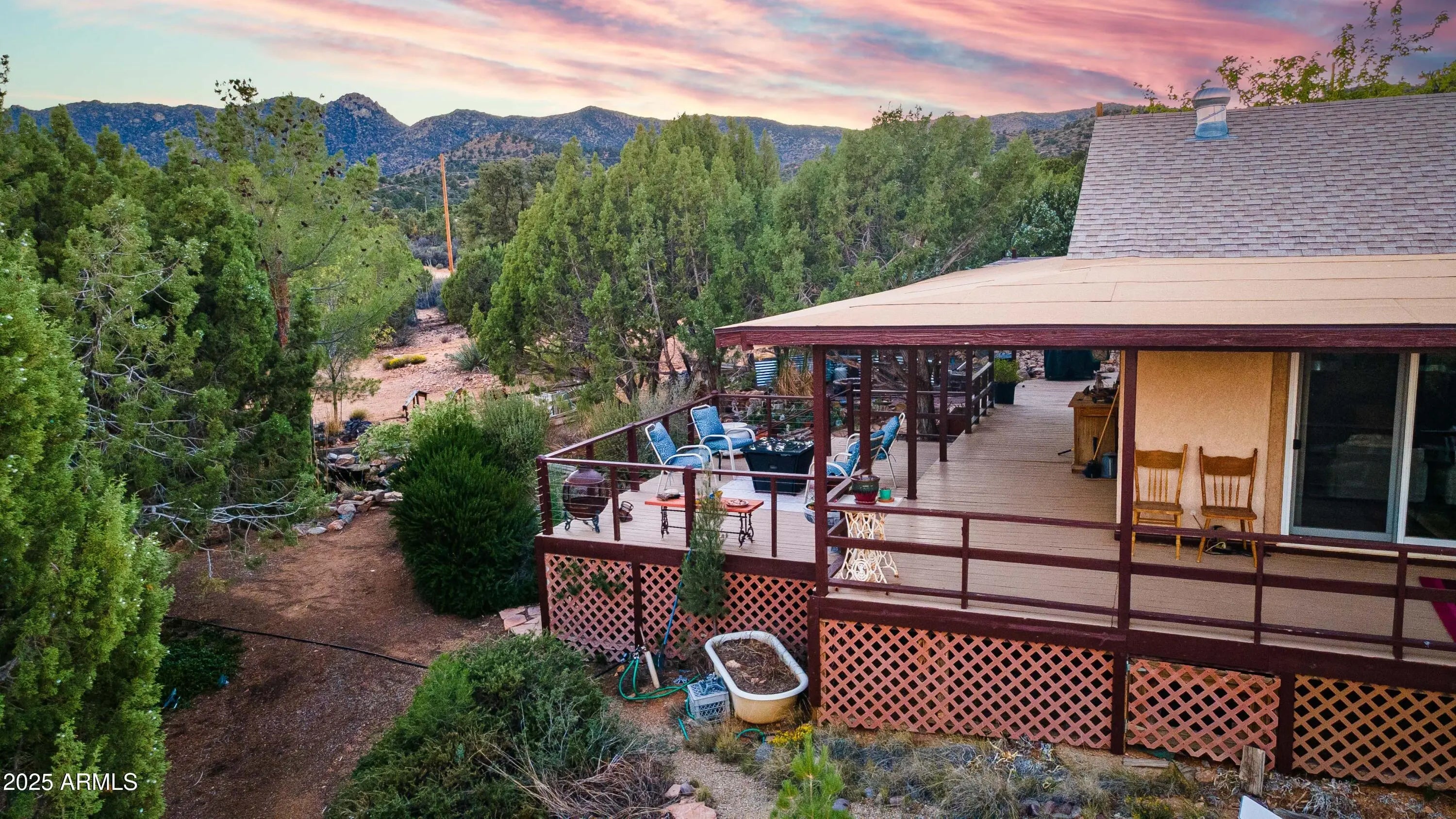 Photo of Listing #6936765