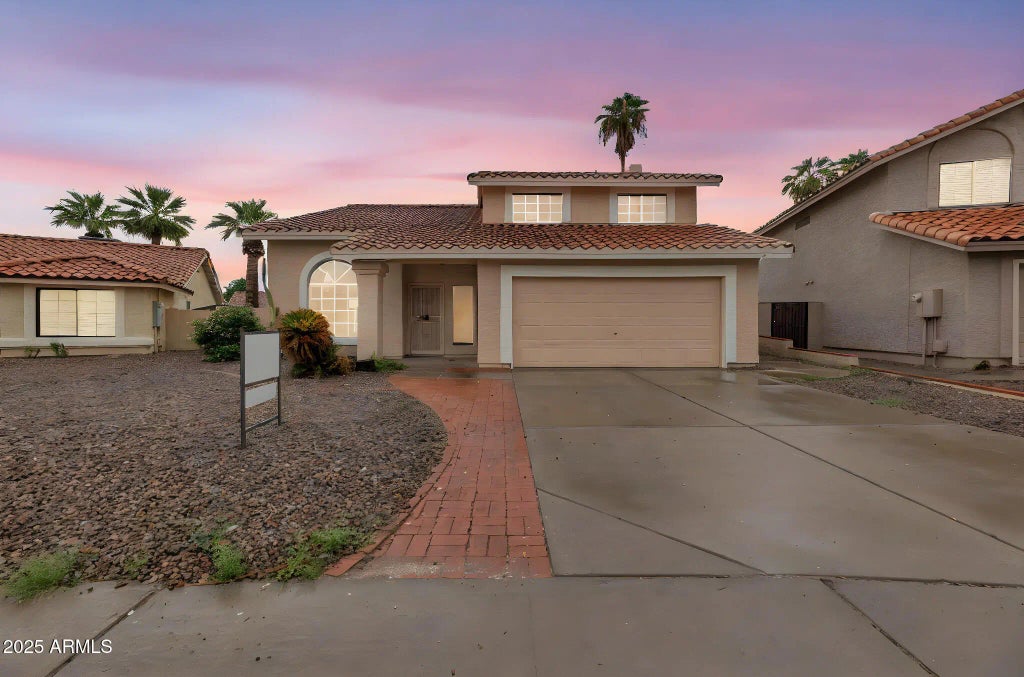 4216 E Amberwood Drive, Phoenix