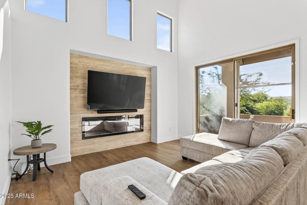 16420 N Thompson Peak Parkway (unit 1009), Scottsdale