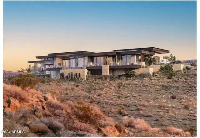 Photo of Listing #6936051