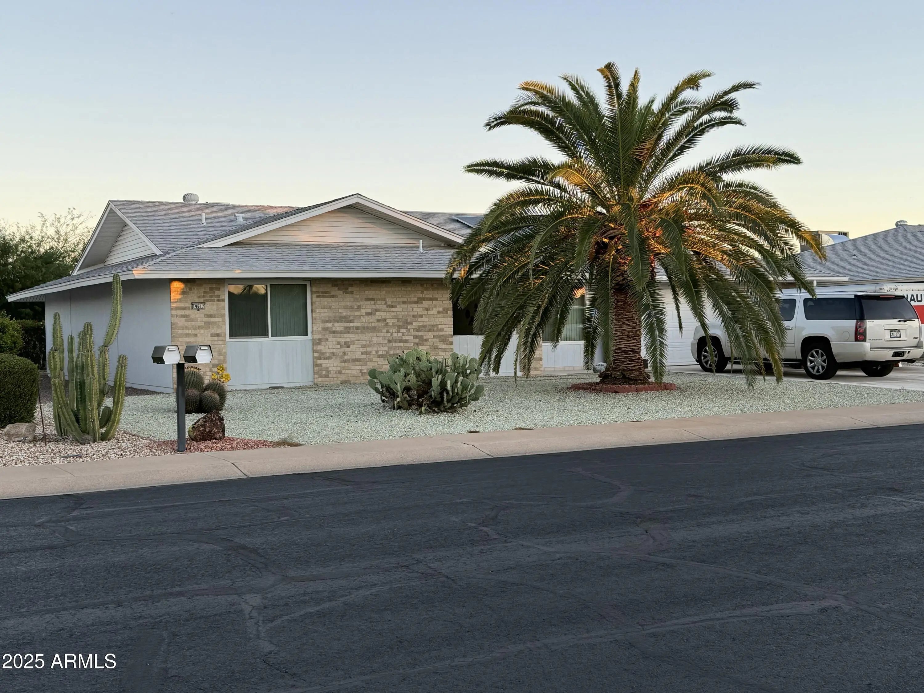 Photo of Listing #6936131