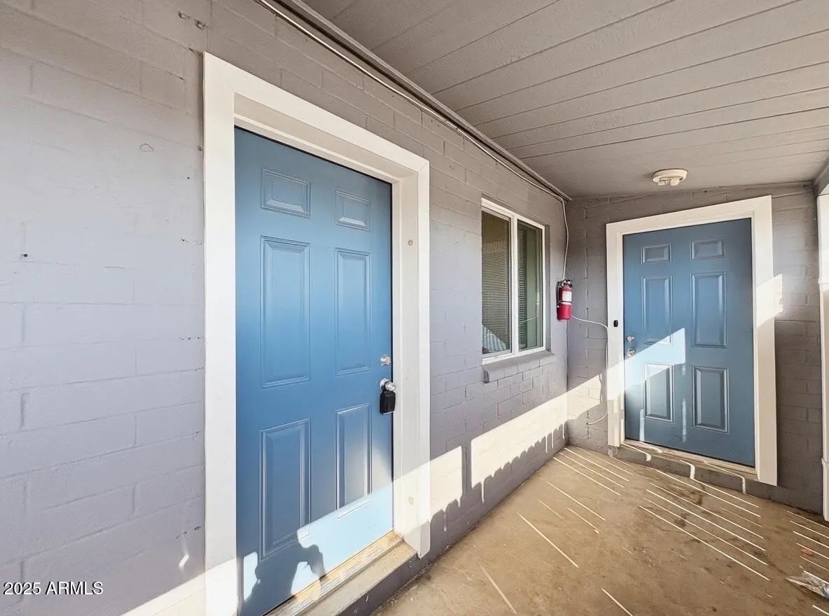 Photo of Listing #6936128