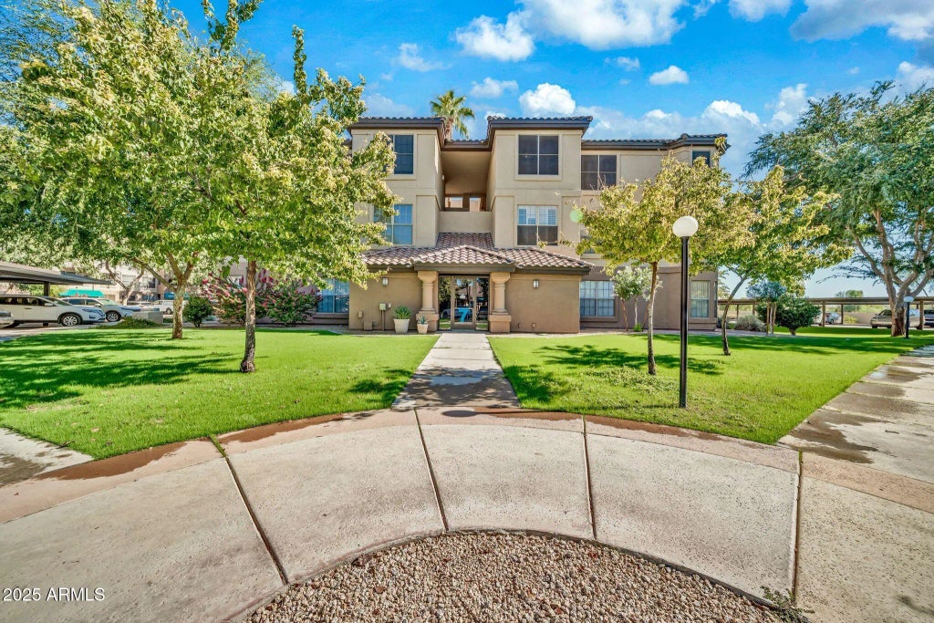 14950 W Mountain View Boulevard (unit 7104), Surprise