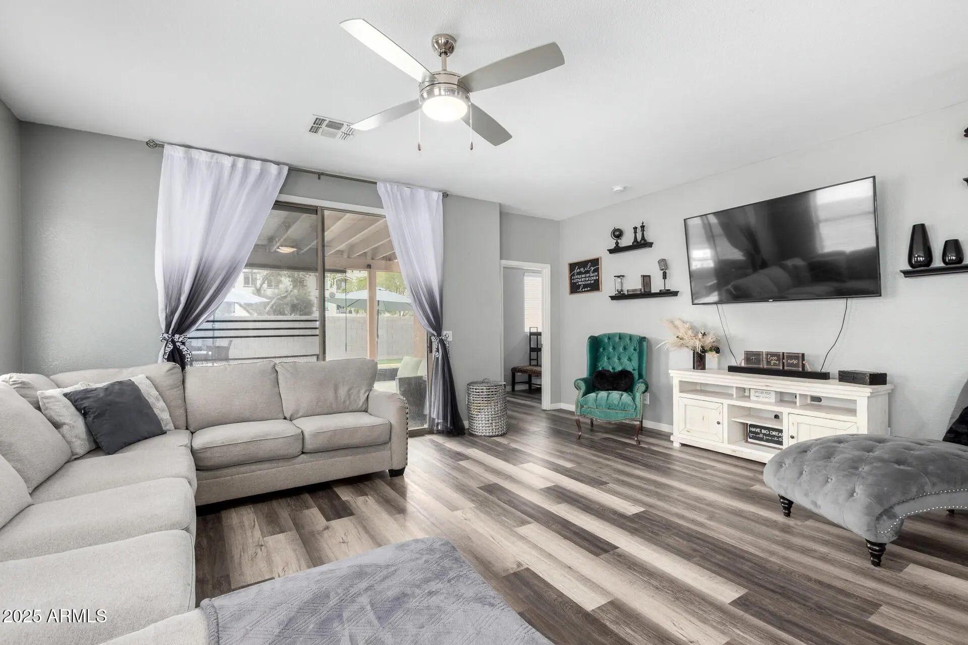 Photo of Listing #6936208