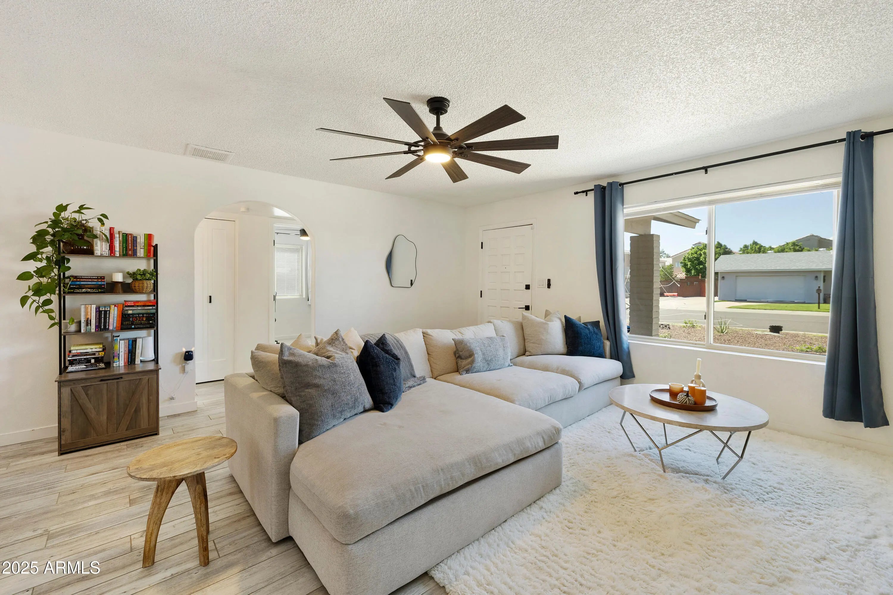 Photo of Listing #6936318