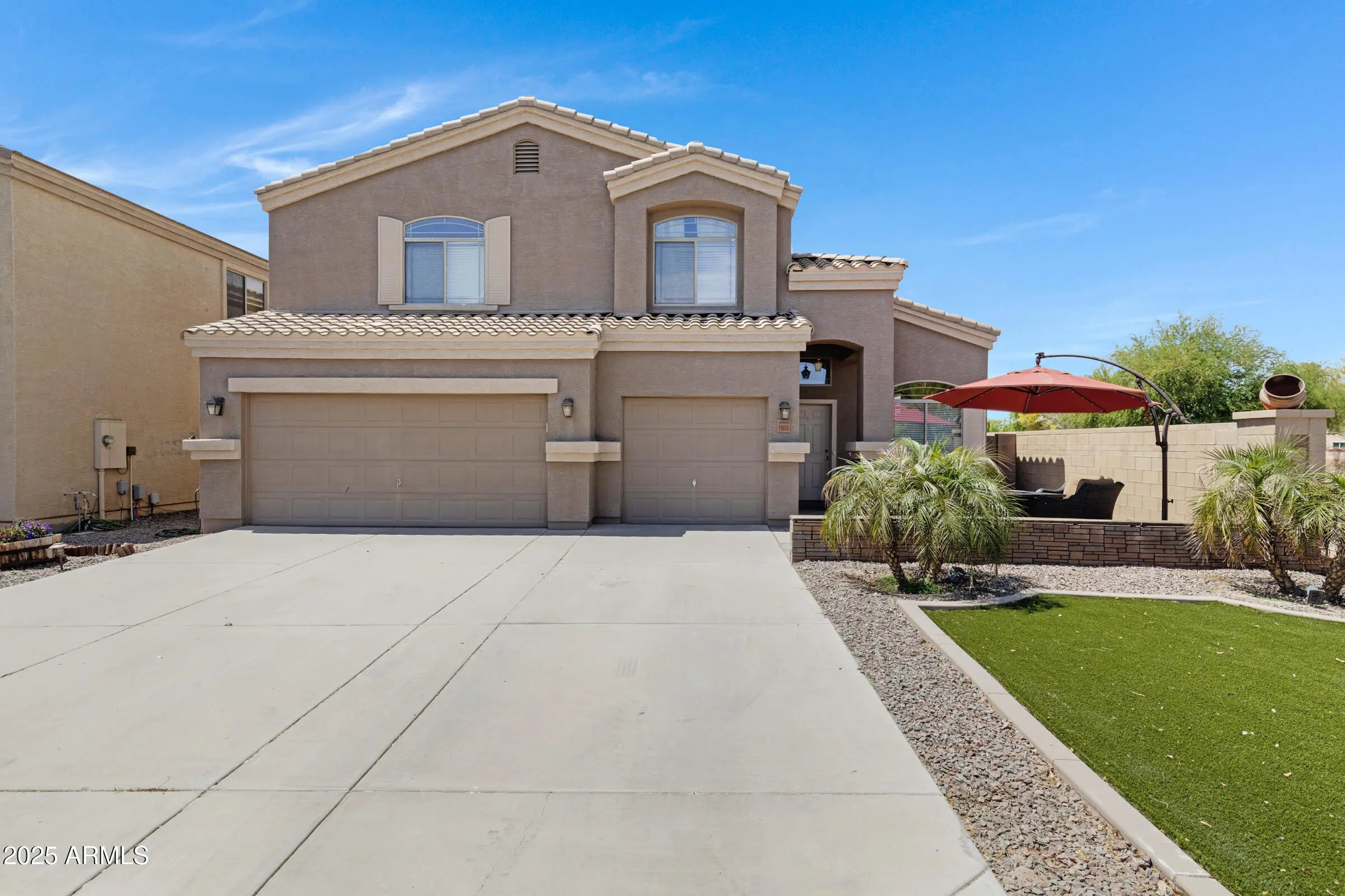 Photo of Listing #6936279