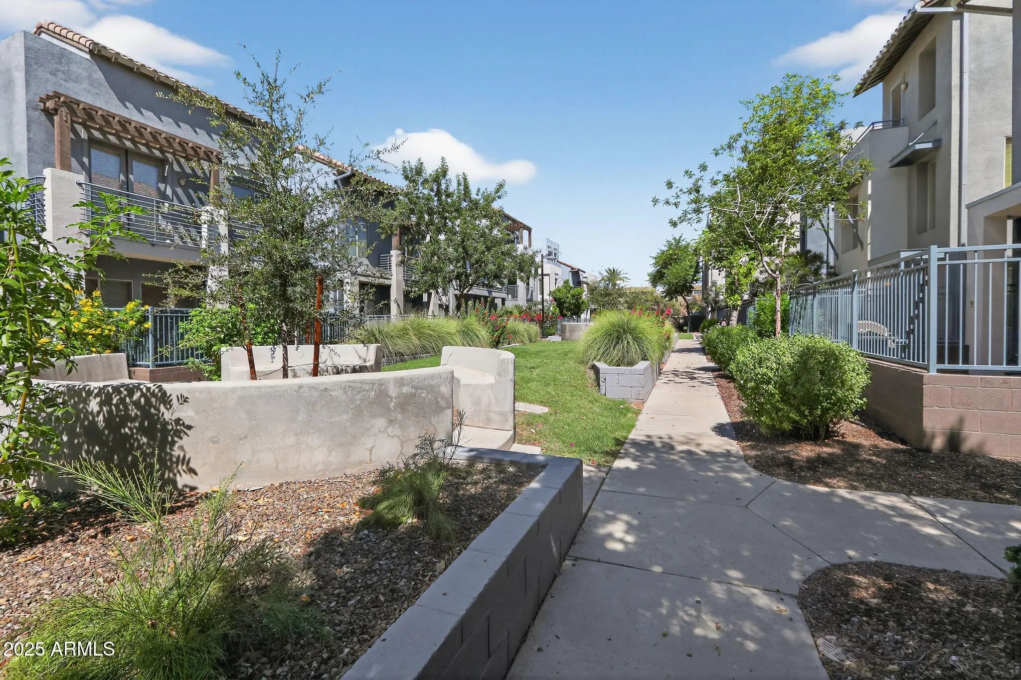 Photo of Listing #6936320