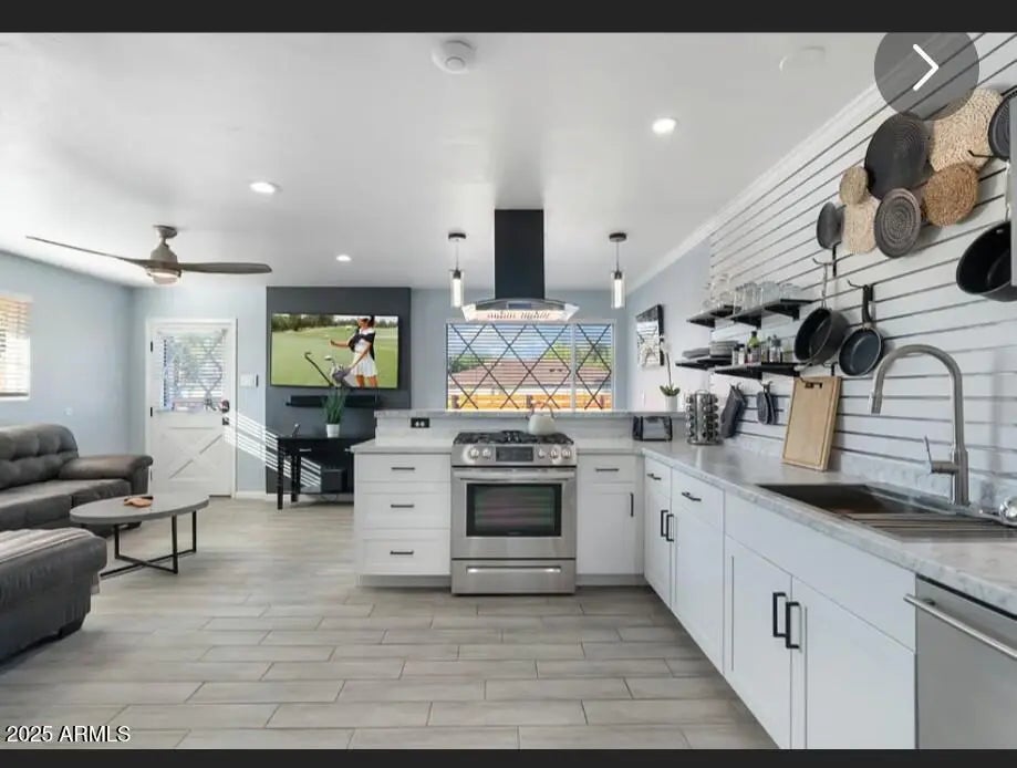 Photo of Listing #6937324