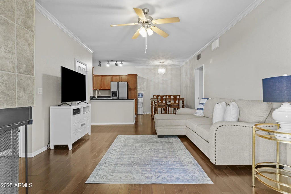 7009 E Acoma Drive (unit 2019), Scottsdale