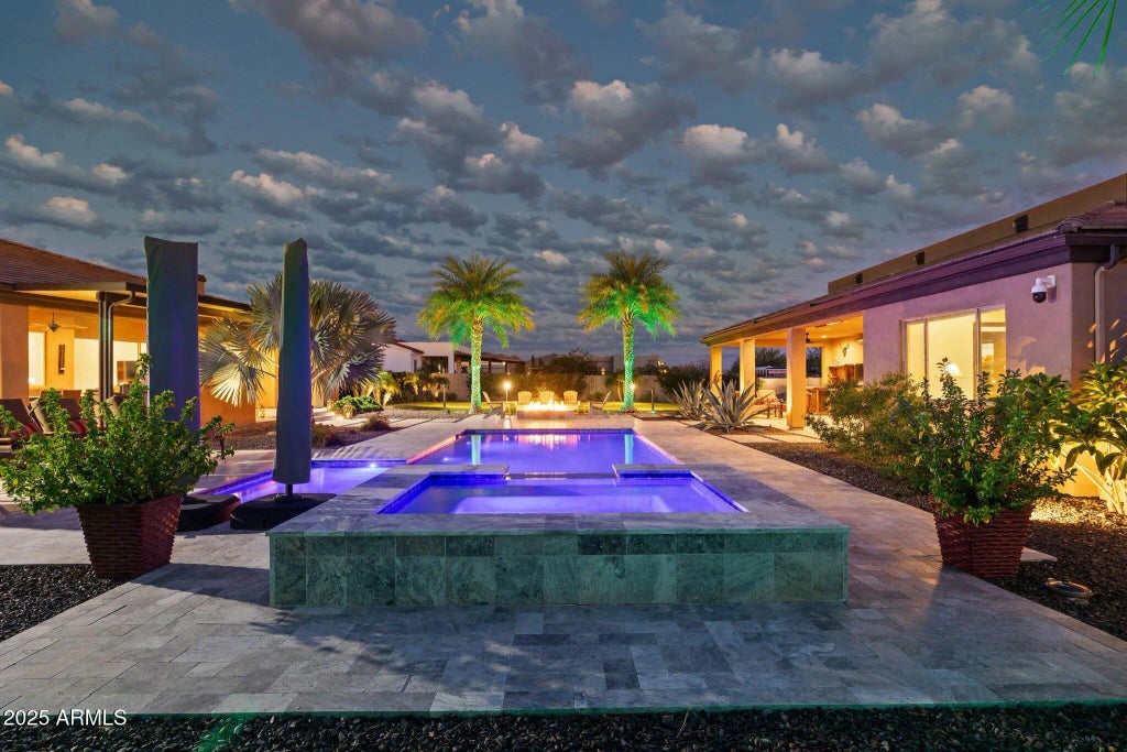 1510 E Cloud Road, Phoenix
