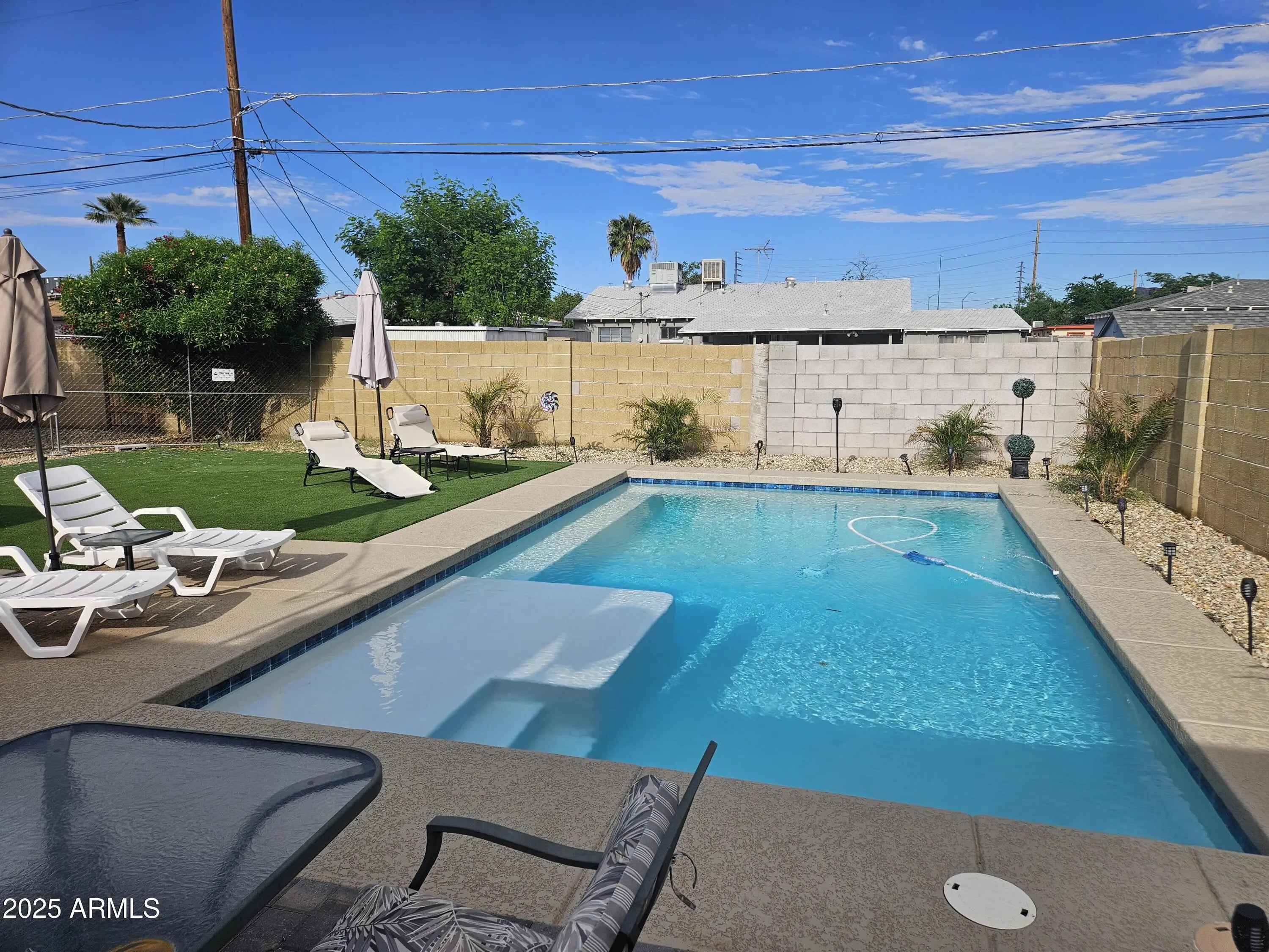 Photo of Listing #6940530