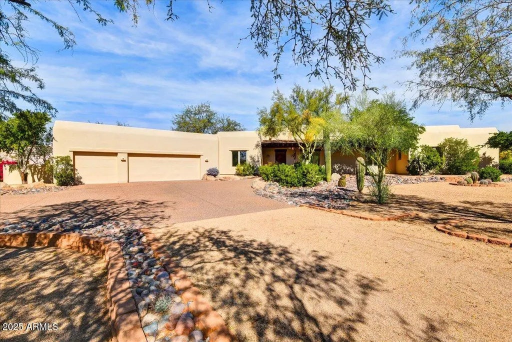 8410 E De La O Road, Scottsdale