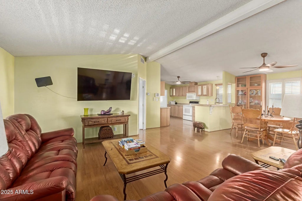 4400 W Missouri Avenue (unit 143), Glendale