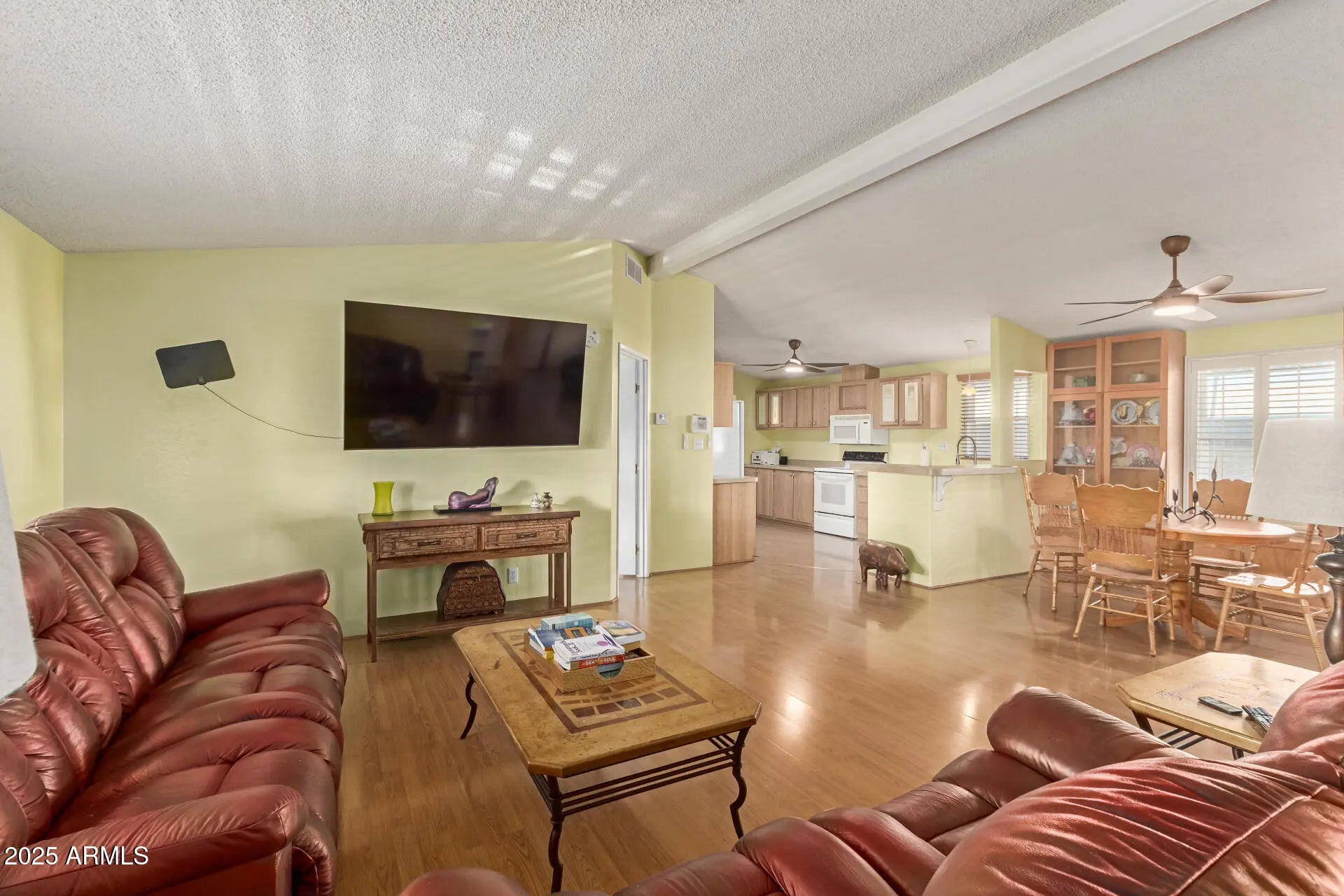 Photo of Listing #6936983