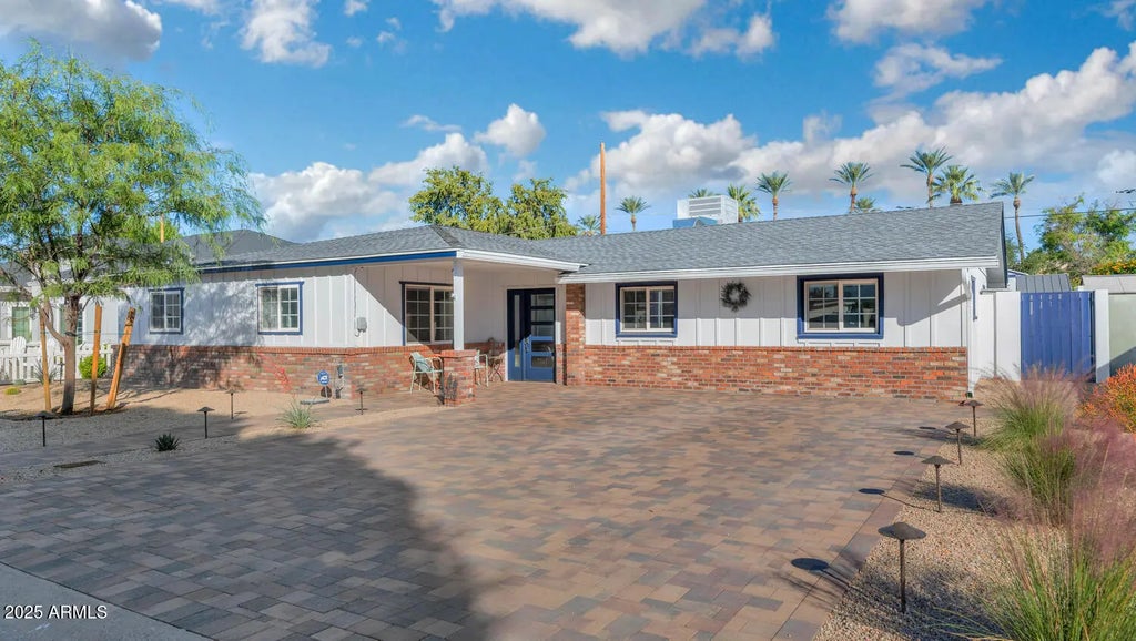 4240 E Sells Drive, Phoenix