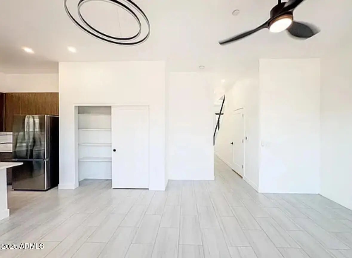 Photo of Listing #6936612