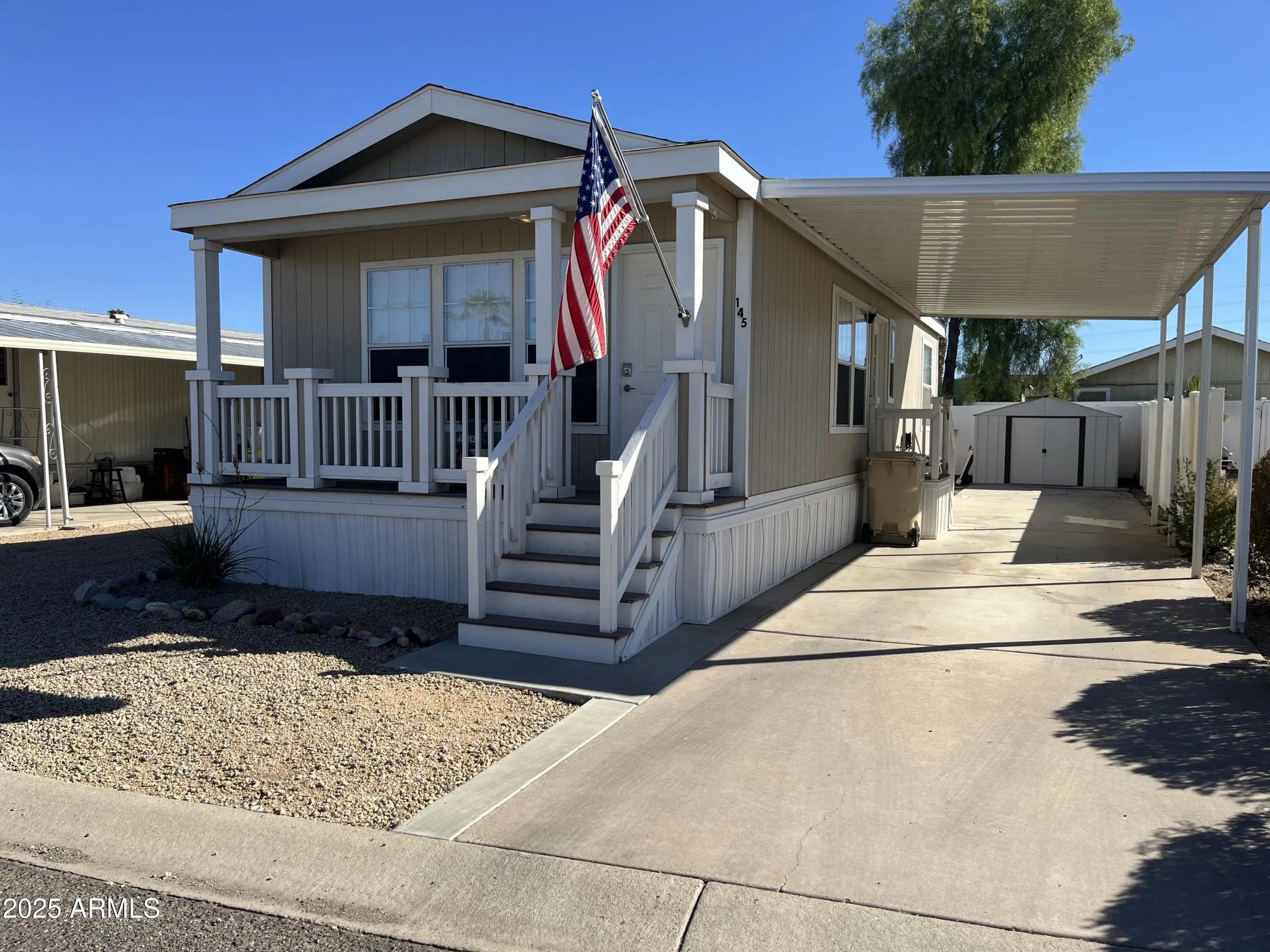 Photo of Listing #6936619