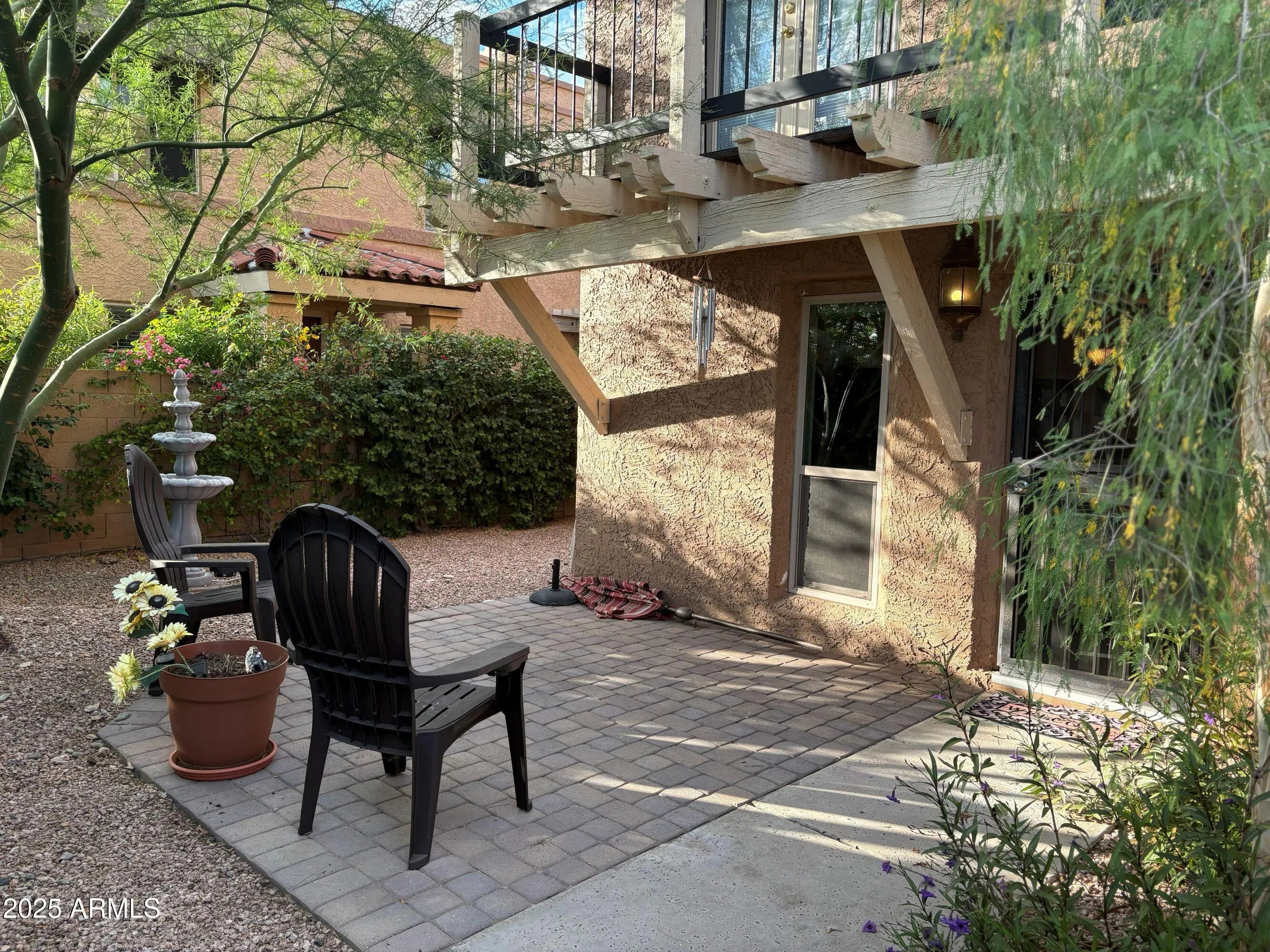 Photo of Listing #6938091