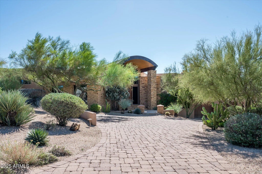 9673 E Oberlin Way, Scottsdale