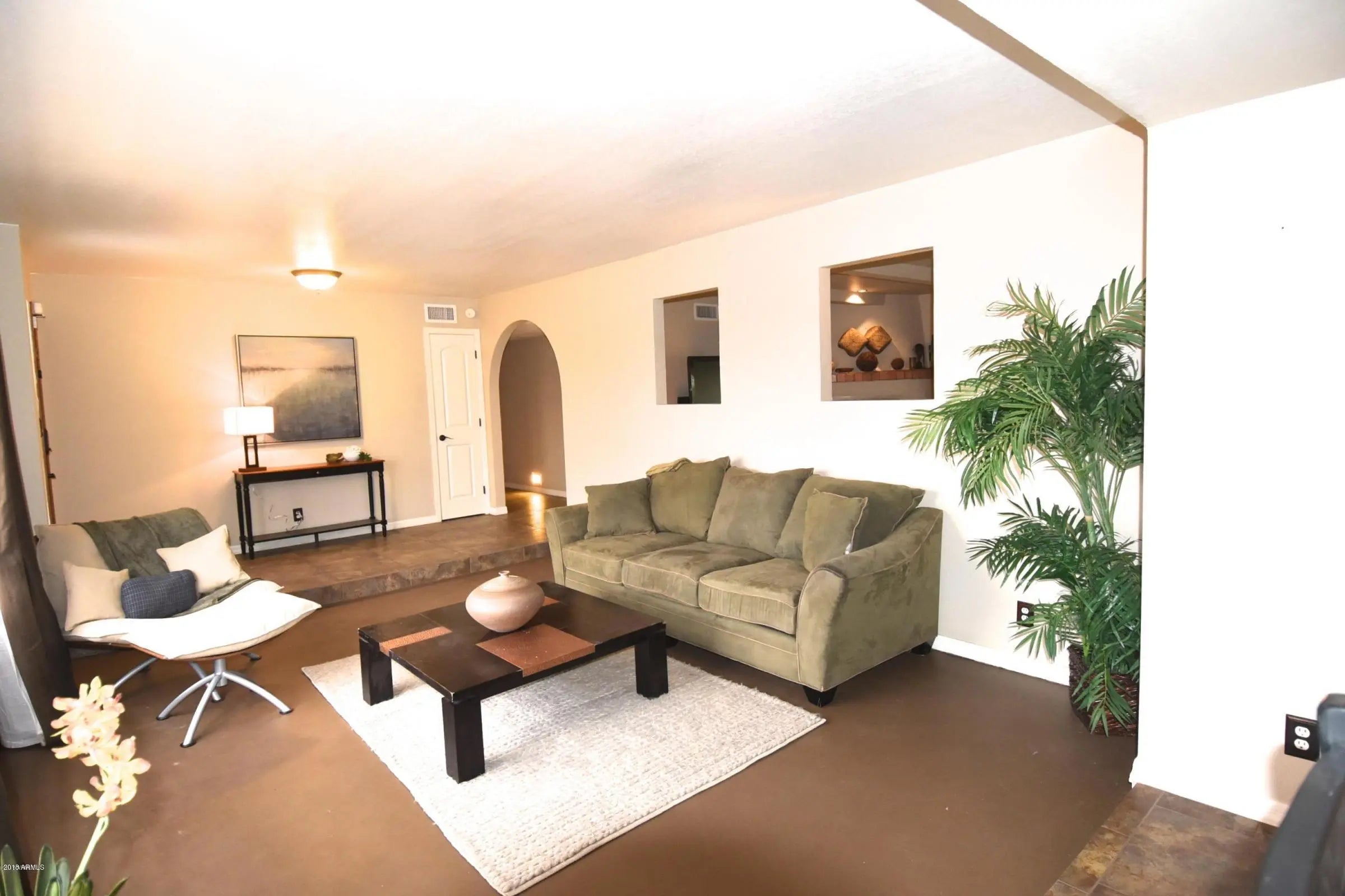 Photo of Listing #6936721