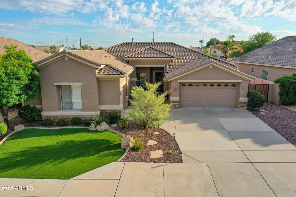 4335 W Buckskin Trail, Phoenix