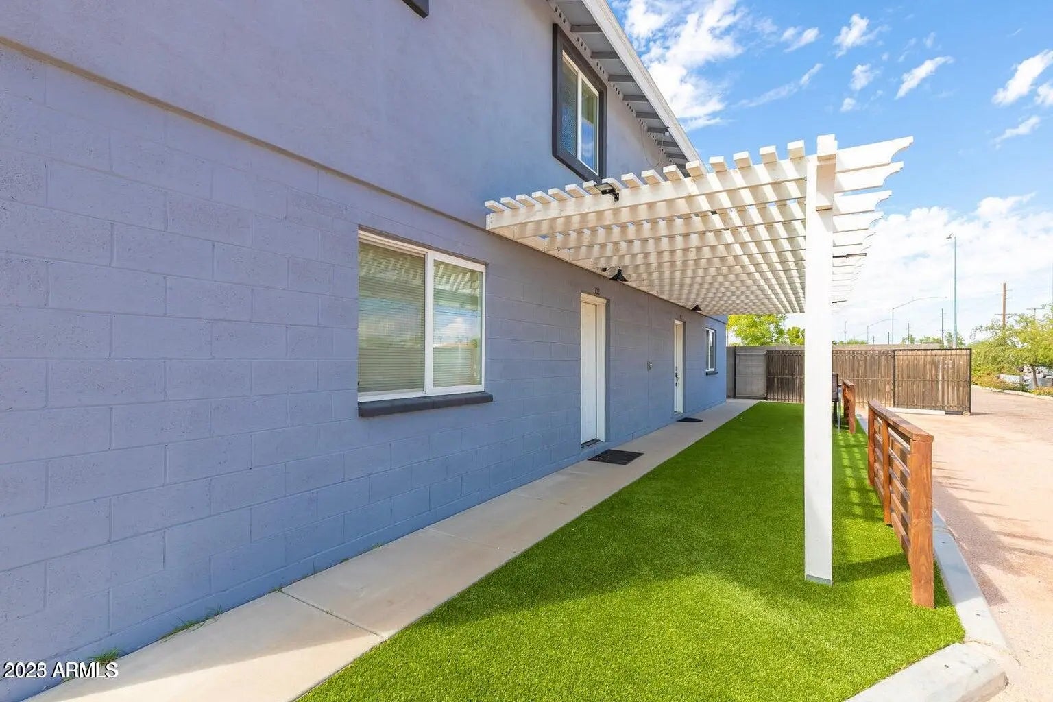 Photo of Listing #6937906